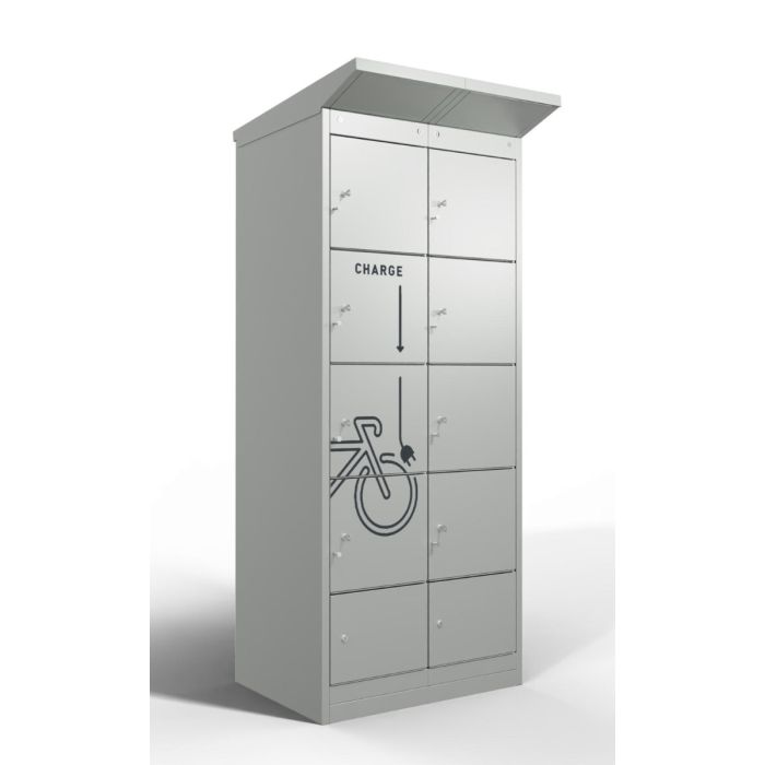 Photo en studio du casier de chargement de batterie de vélo Lockeel à huit compartiments, vue de face inclinée avec icône de chargement bien visible sur les panneaux de porte.