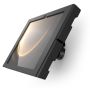 Vue latérale du support mural Compulocks Bow Apex pour Samsung Galaxy Tab S9+ en noir, monté au mur.