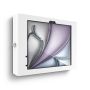 Vue latérale du support mural Compulocks Apex pour iPad Air 11 pouces, avec un design blanc épuré et une ouverture bien visible pour l'iPad.