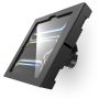 Vue latérale du support mural Compulocks Bow Apex pour iPad Pro 11 pouces, avec une finition brillante et un détail de fixation murale.