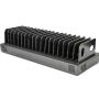 Vue latérale de la station de recharge Torvik OLS-20 avec 20 ports USB-C et compartiments ouverts pour les appareils.