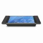 Vue latérale du support de table Smart Things sDock Fix pour iPad Air 11 pouces, noir, avec iPad en cours d'utilisation.