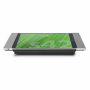 Vue latérale du support de table Smart Things sDock Fix pour iPad 10,9 pouces, avec une finition argentée et un iPad en cours d'utilisation.
