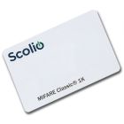 Gros plan de la carte utilisateur Scolio RFID avec logo clairement visible et texte MIFARE Classic 1K.