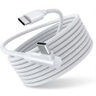 Vue détaillée du câble de chargement et de données Torvik USB-C vers USB-C à angle droit avec un design tressé blanc.