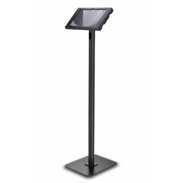 Vue latérale du support de sol Compulocks Swift Apex pour Samsung Galaxy Tab A11+ en noir, avec une base robuste et un support pour tablette.