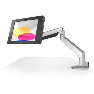 Vue latérale du support de table Compulocks Reach Apex avec un iPad 10,9 pouces, fixé à un bureau.