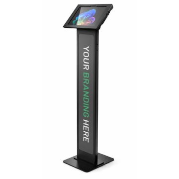 Vue latérale du support de sol Compulocks BrandMe Apex pour Microsoft Surface Pro 11, doté d'un design noir et d'un écran tactile.