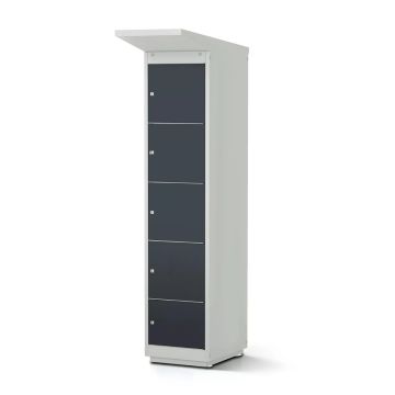 Vue latérale du casier de chargement de batterie de vélo Lockeel avec quatre compartiments et serrure à clé.