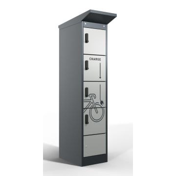 Photo studio du casier de chargement de batterie de vélo Lockeel à quatre compartiments, vue frontale en diagonale de l'armoire grise fermée avec serrures à code électronique.