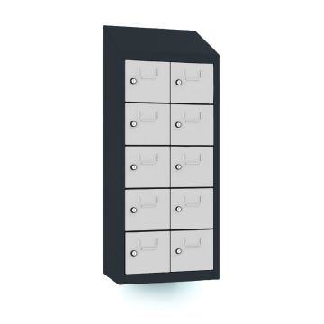 Photo studio du casier téléphonique Lockeel à 10 compartiments et portes fermées, vu en diagonale de face avec toutes les portes fermées et équipé d'une serrure à clé.