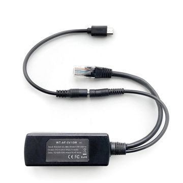 Vue détaillée du répartiteur Smart Things sCharge PoE 4856 avec câble Micro-USB, les connexions et les spécifications sont visibles.