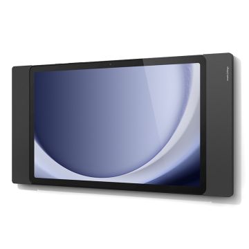 Vue latérale du support mural Smart Things sDock Fix pour Samsung Galaxy Tab A9+, monté au mur avec une tablette en cours d'utilisation.